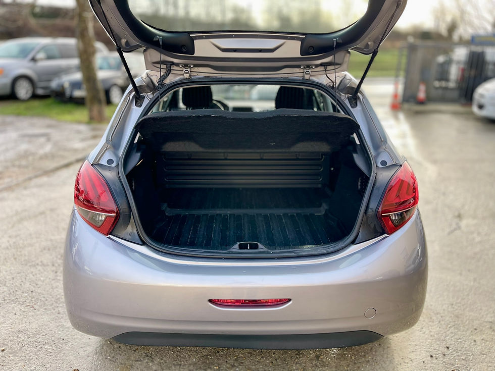 Miniature : PEUGEOT 208 II 1.5 BLUEHDI 100 S&S PREMIUM Caractéristiques PEUGEOT 208 II 1.5 B