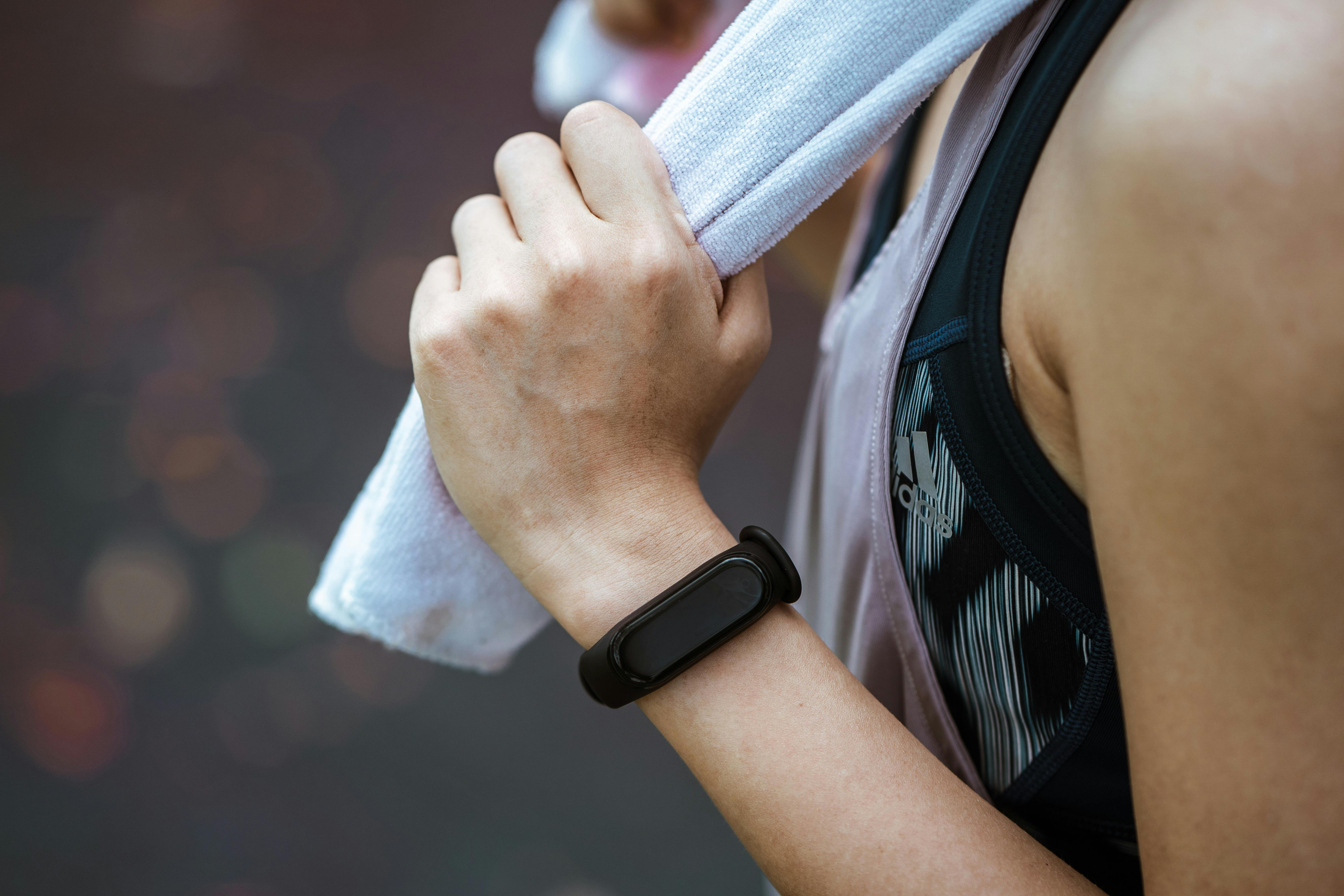The Applications of Wearable Biosensors | BioFocus