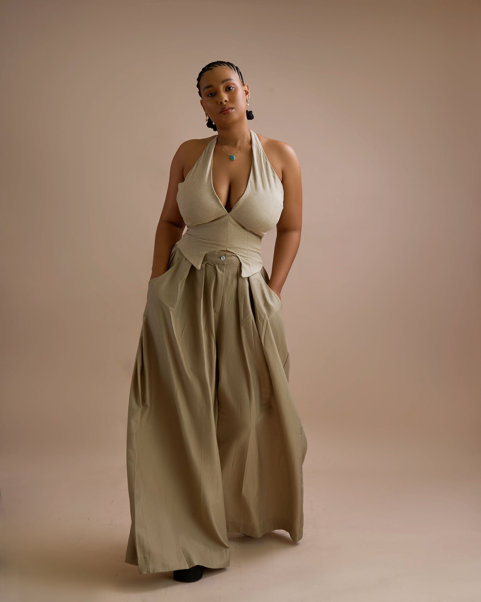 2 Piece Alter Neck Top x Baggy Pant