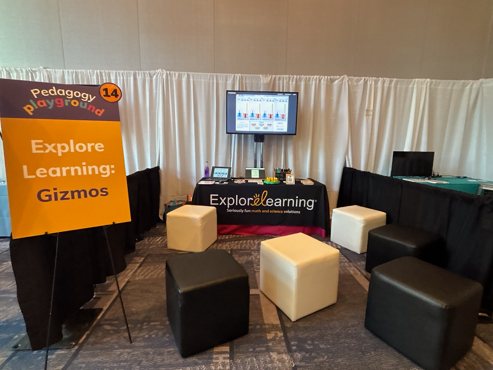 The Gizmos booth is ready!