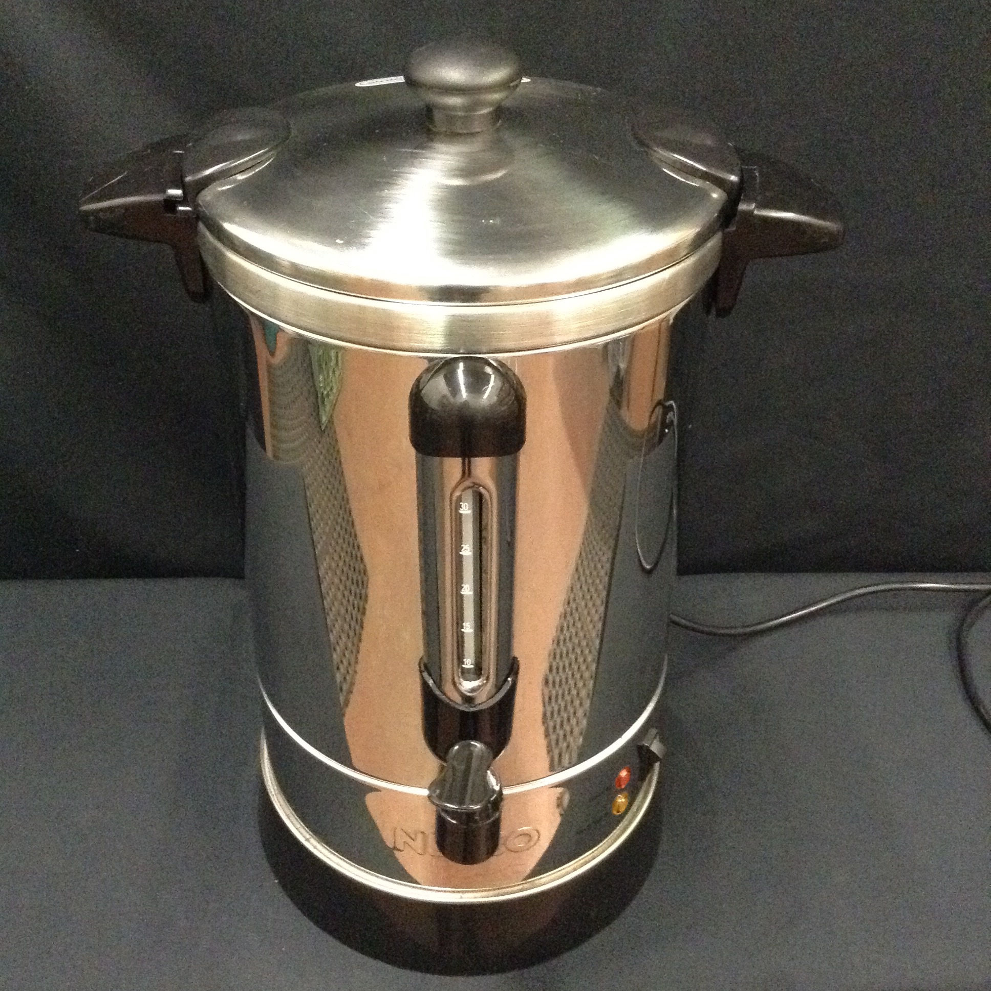 60 Cup Tea Urn