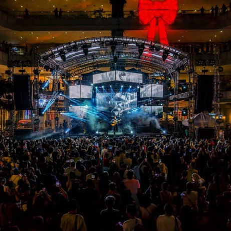 Holidays Made Brighter with Christmas At The Bay