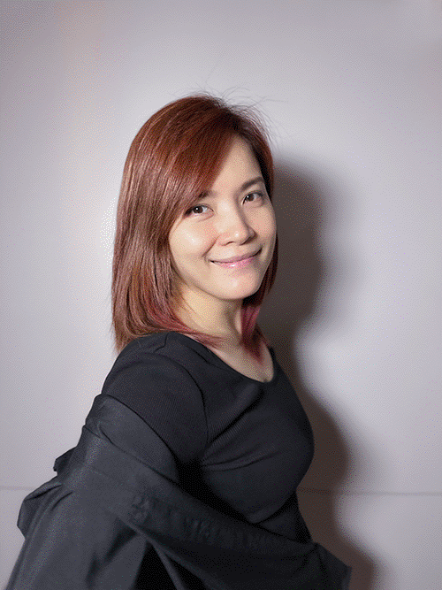 Daphne portrait(original)_edited copy.gif