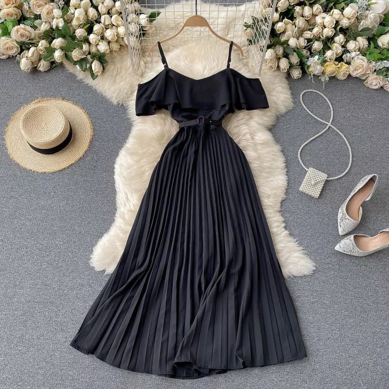 Thumbnail: Threshia pleated  👗