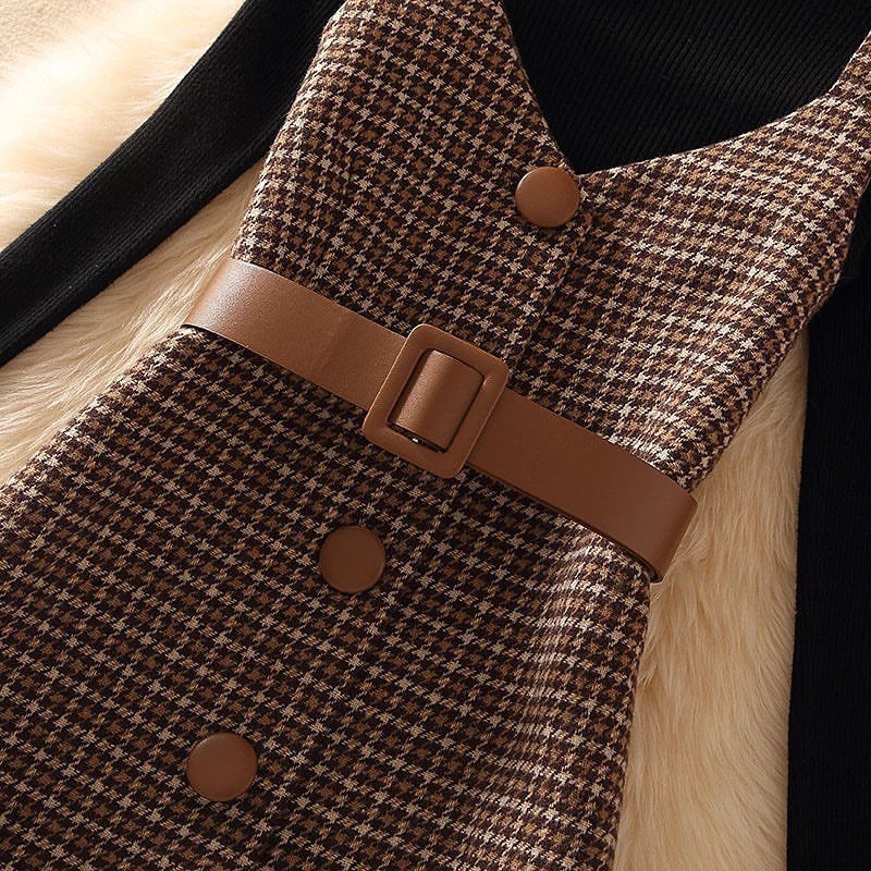 थंबनेल: Wiener chex dress