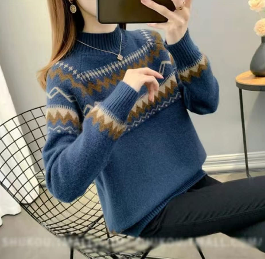 Thumbnail: Luna luxury pullover 