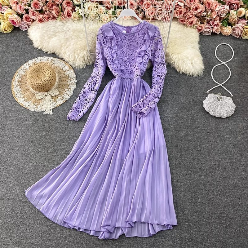 थंबनेल: Lace dress 👗