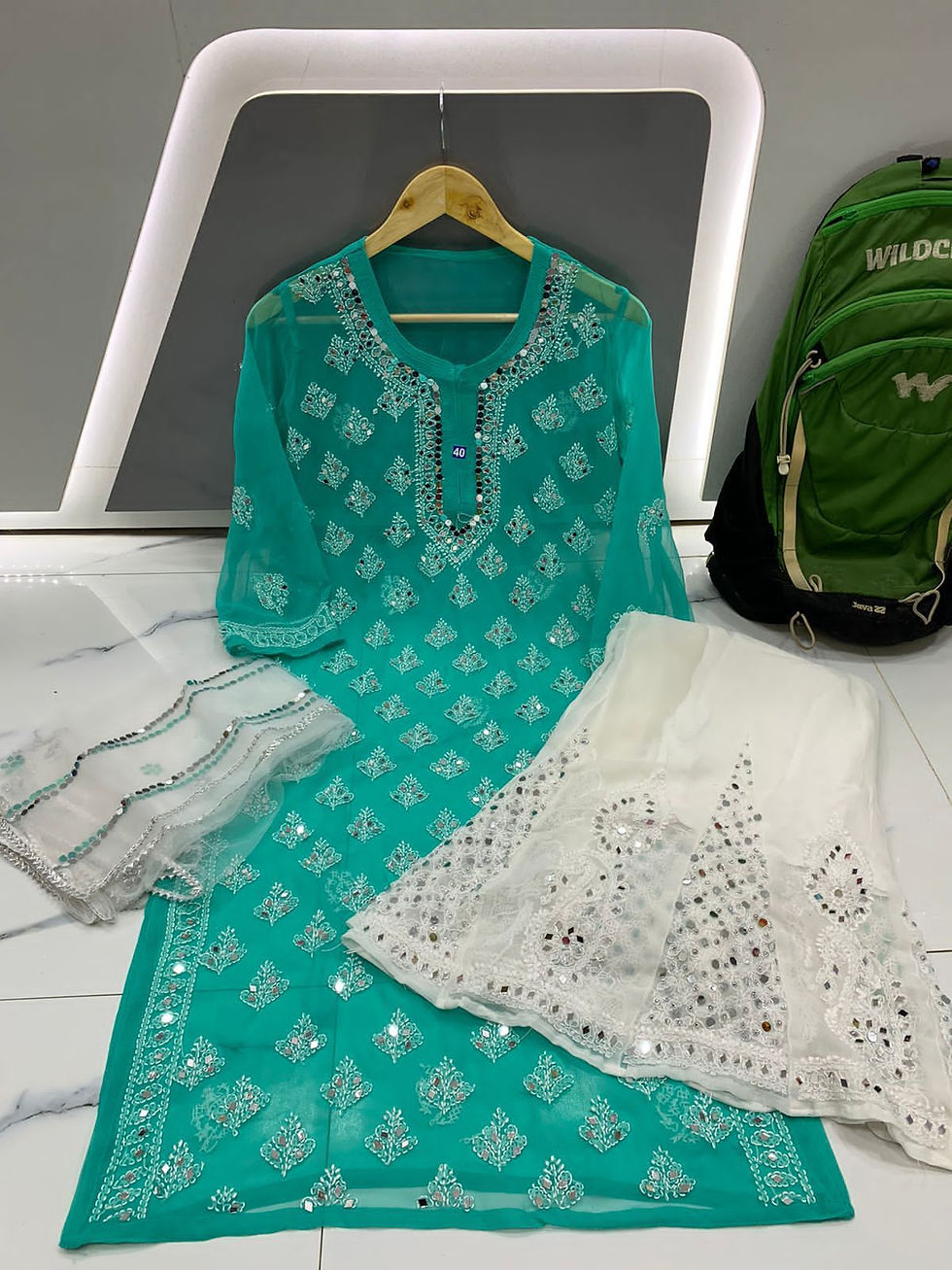 Thumbnail: Omnish Mirror Chikankari Kurta