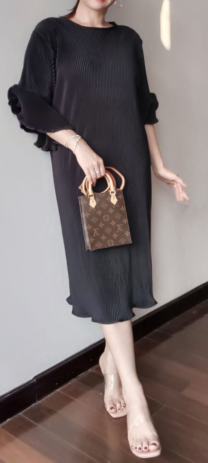 Thumbnail: Camrine bell dress 👗