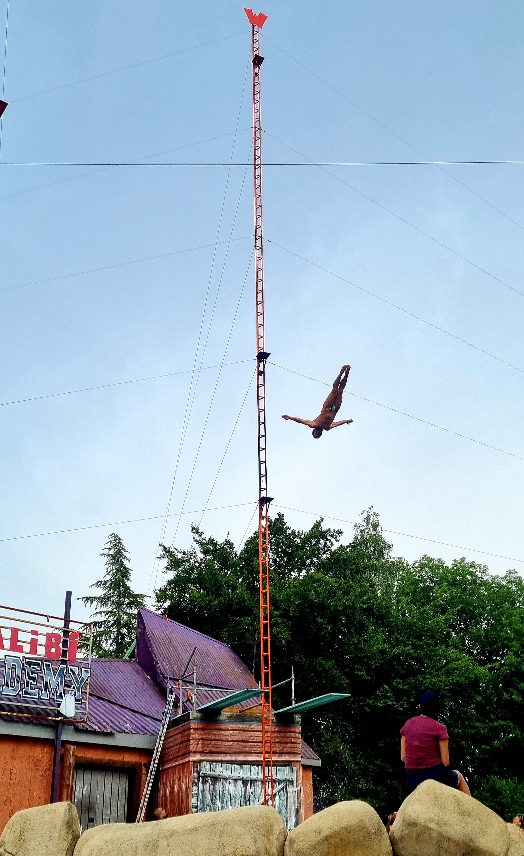 Plongeon de haut vol — réalisation présentée sur le site Vertical Limit