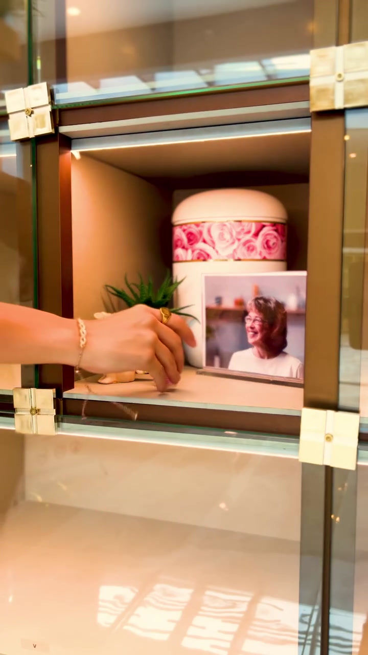 Miniatura: Cremación Columbario Ónix