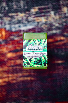 phenaka-4.jpg