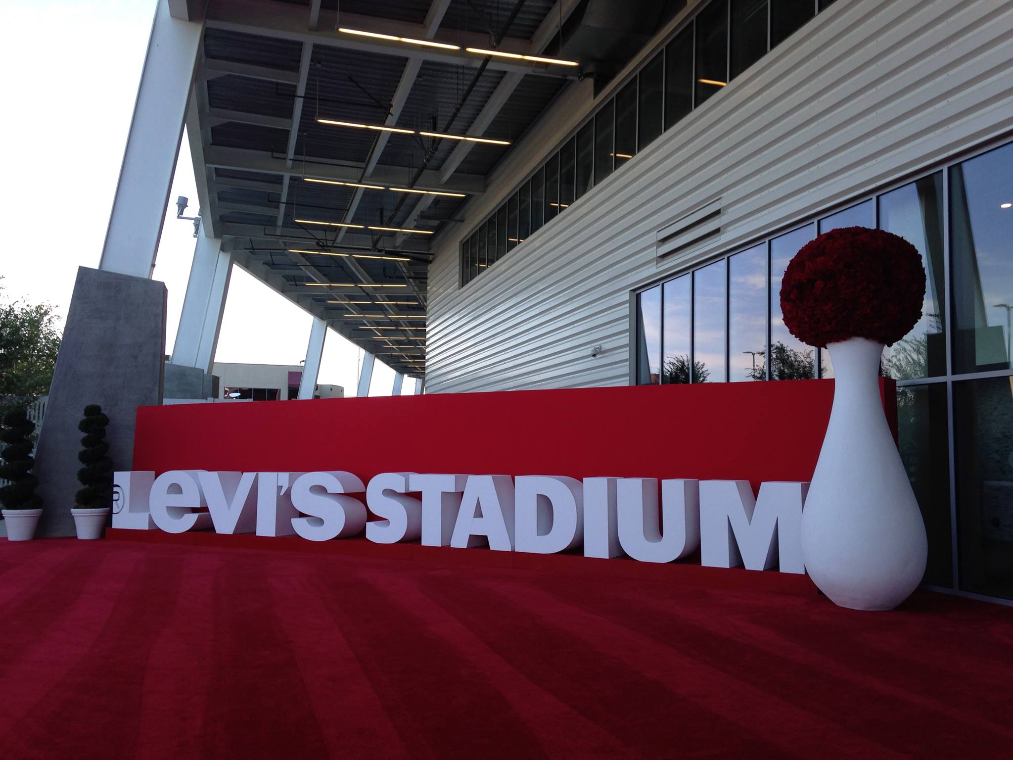 Levis Stadium Sign