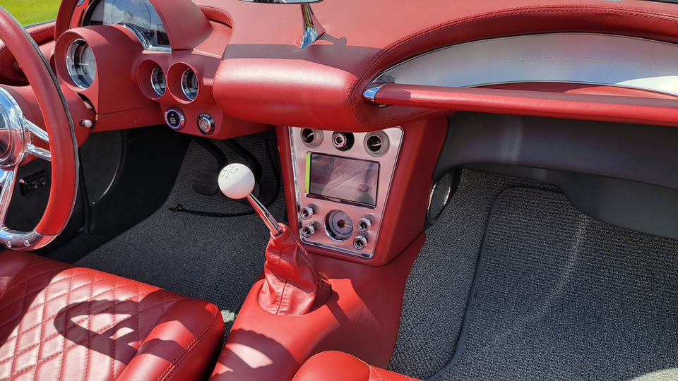 Eckerts Rod and Custom 1958 Corvette.jpg