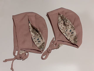 shop BONNETS