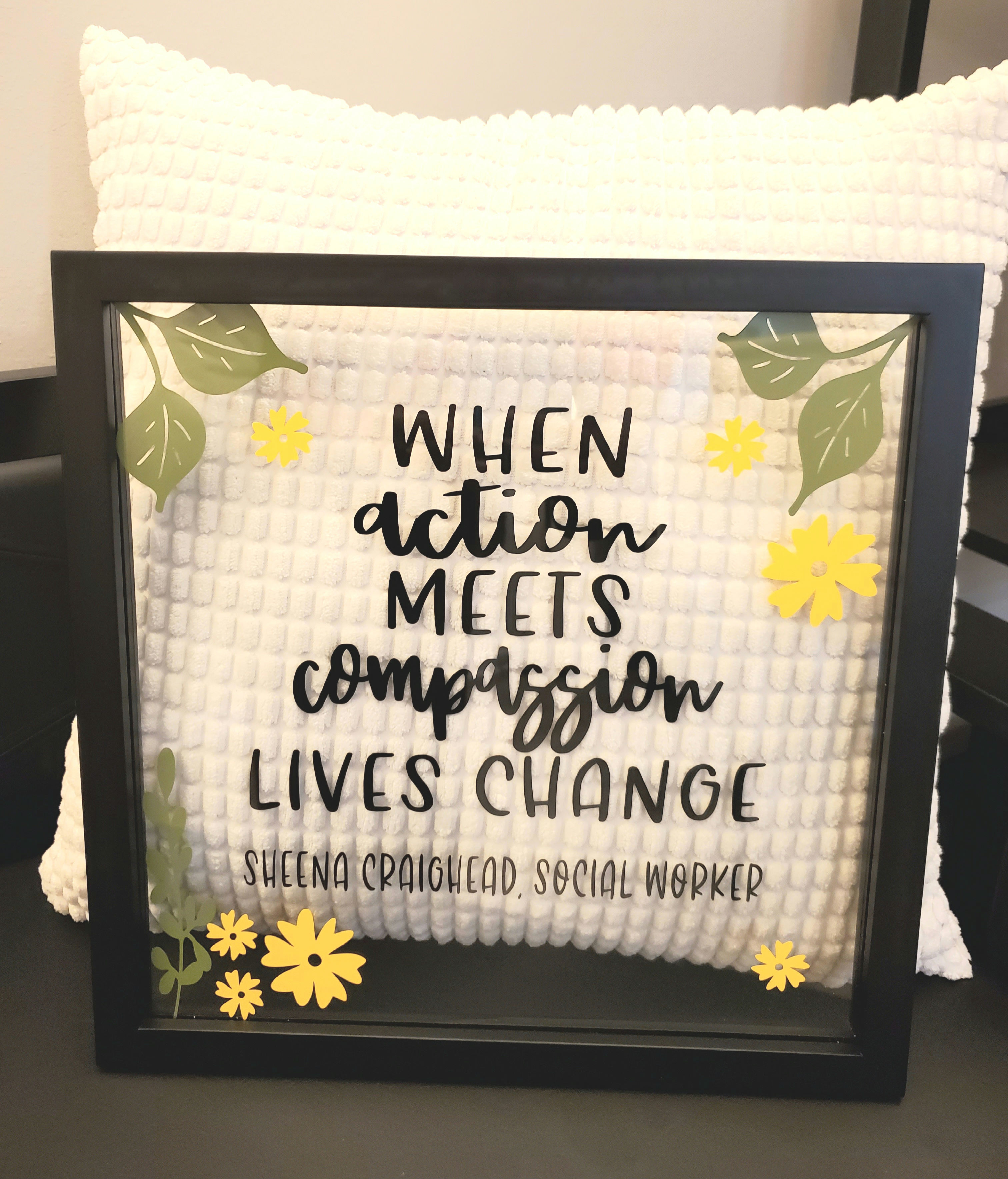 Custom Floating Frame