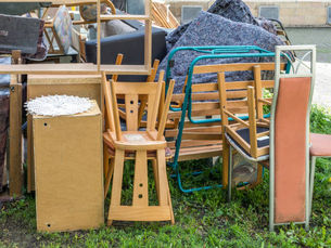 10 Types of Furniture That Are Difficult to Remove Yourself