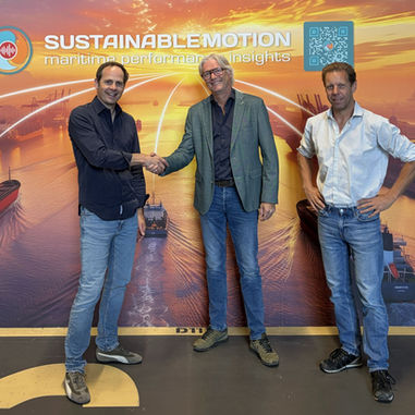COO Joep Groot with SU|MO Directors Rob van der Stel and Martijn de Munnik