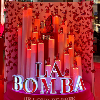 Retail design con exhibiciones memorables en espacios comerciales