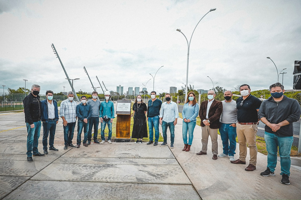 Apresentação da placa em homenagem a Jaime Lerner