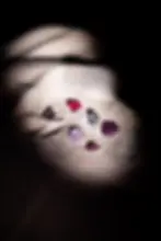 Pierres naturelles sur du sable