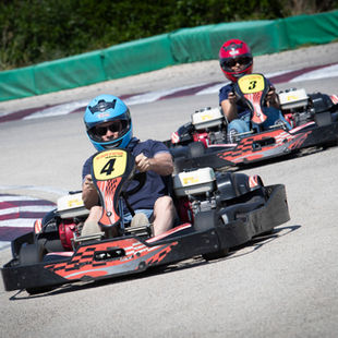 Carreras de karts con dos vehículos