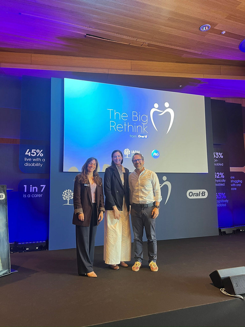 El president del CODB, Dr. Ignacio García-Moris amb Francesca Dusio i Almudena Martínez, de Procter & Gamble Iberia a The Big Rethink