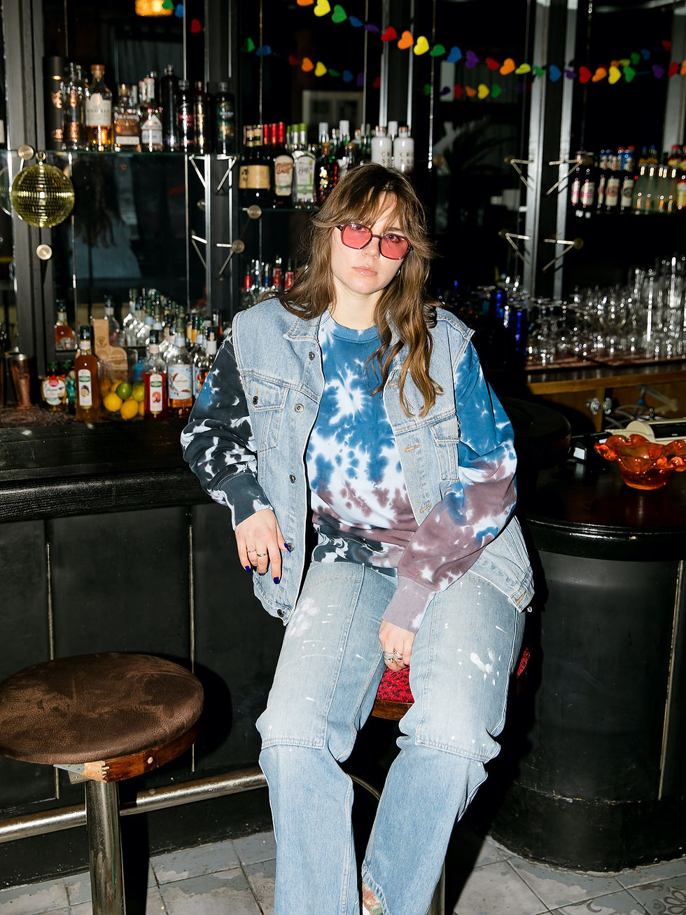 Miniatiūra: Black, blue, and brown tie-dye sweatshirt