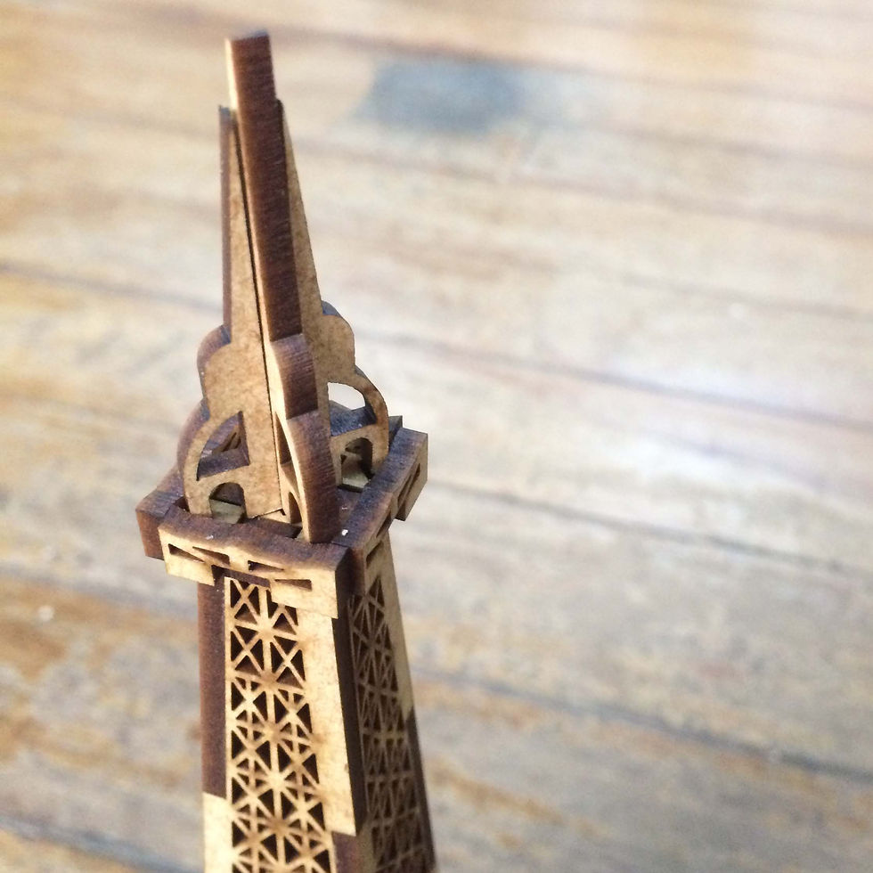 Miniatura: Torre Eiffel P