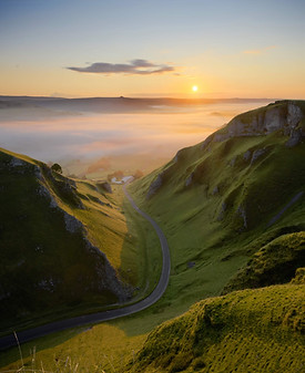 Winnats Pass.jpg