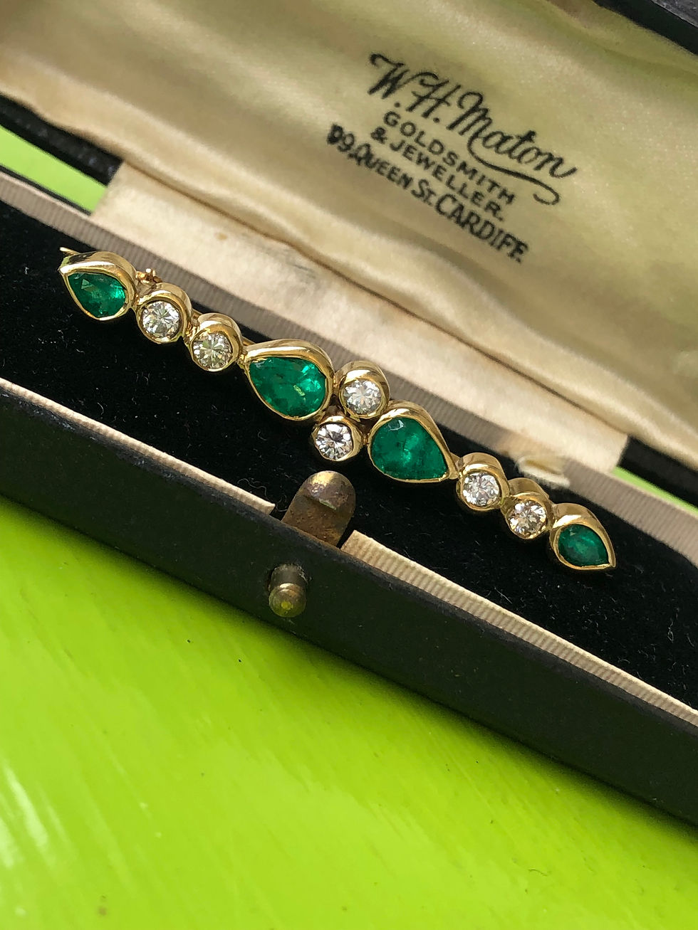 Vintage Emerald and Diamond Bar Pin