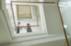 Les hommes d'affaires sur Escalier