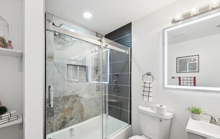 Modern bathroom remodel St. Louis, Missouri