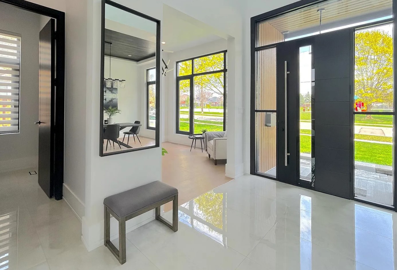 Interiors / View 24