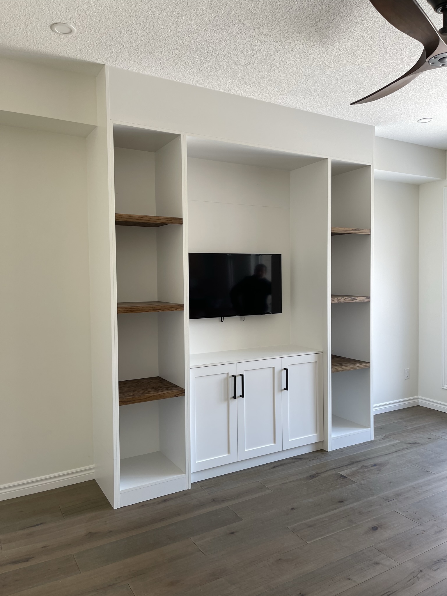 Media units / View 02