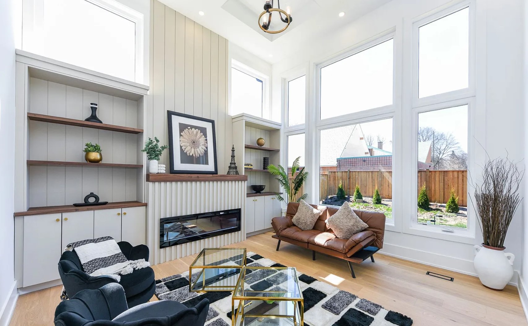 Fireplaces / View 01