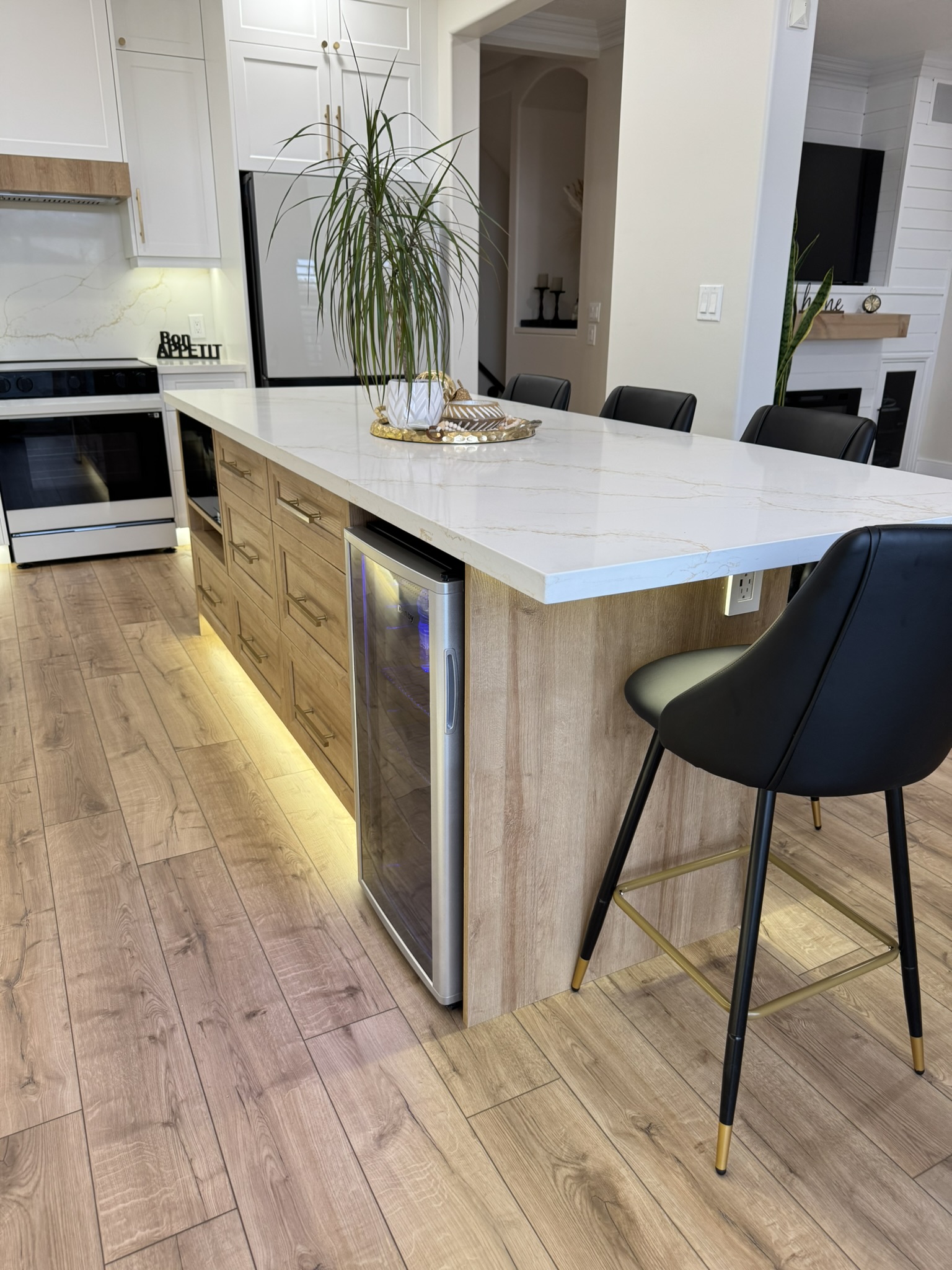 Kitchens / View 53