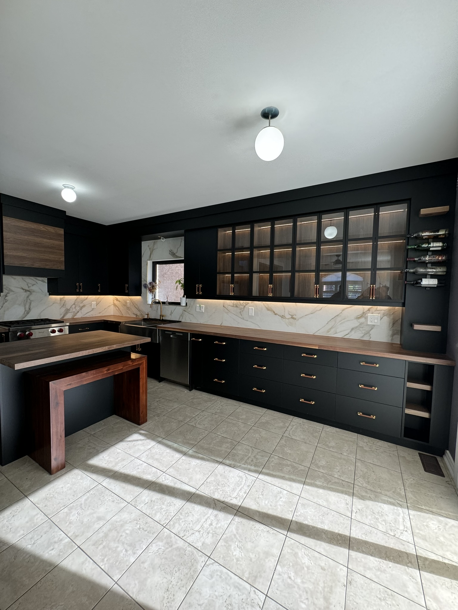 Kitchens / View 42
