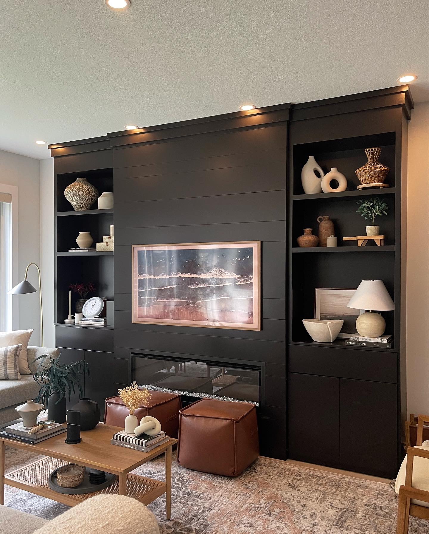 Fireplaces / View 06