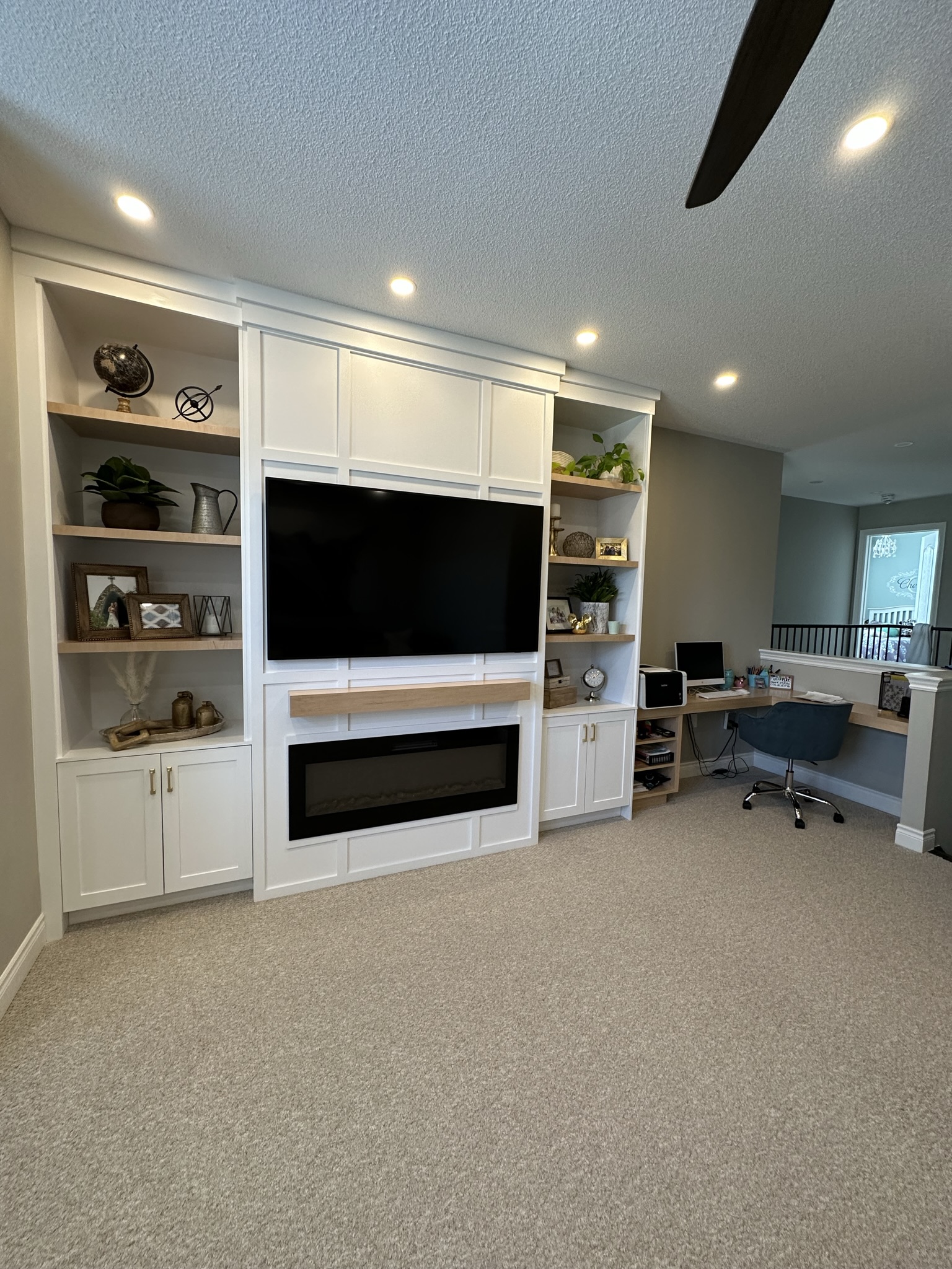 Fireplaces / View 26