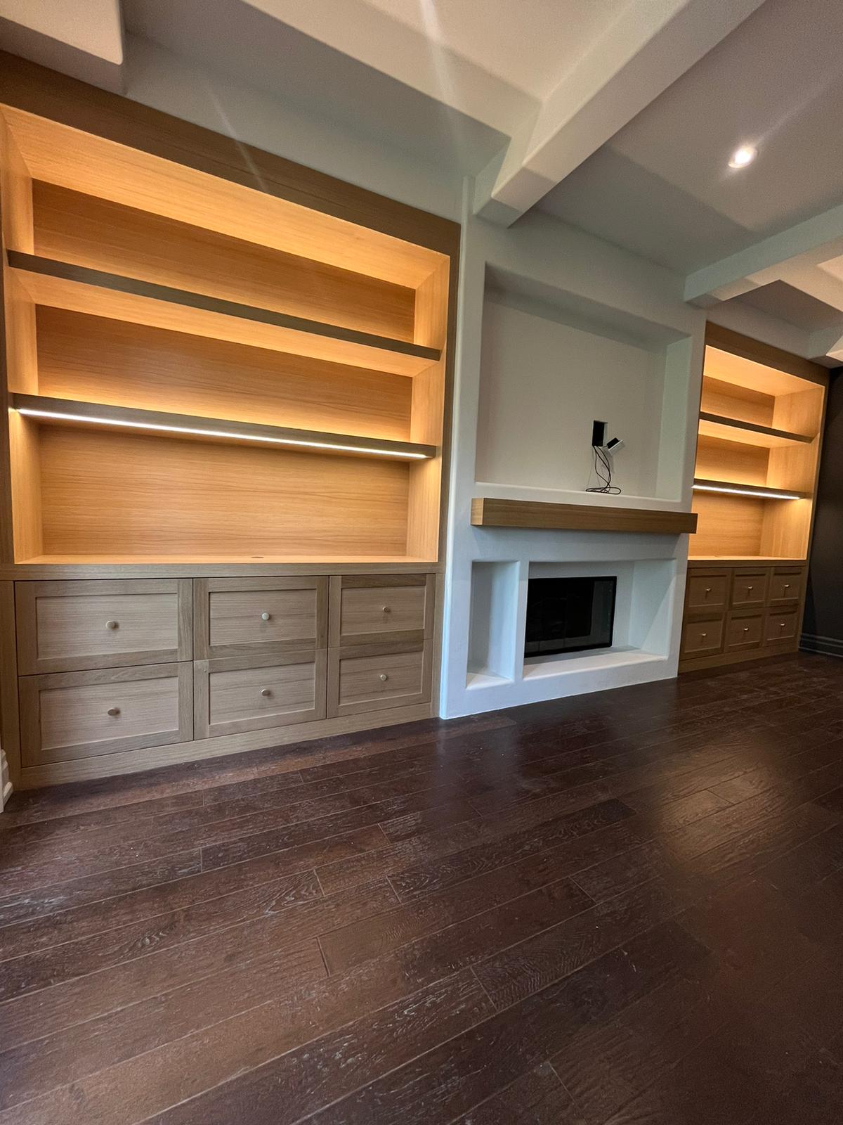 Fireplaces / View 08
