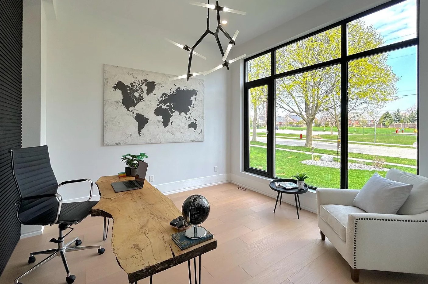 Interiors / View 25