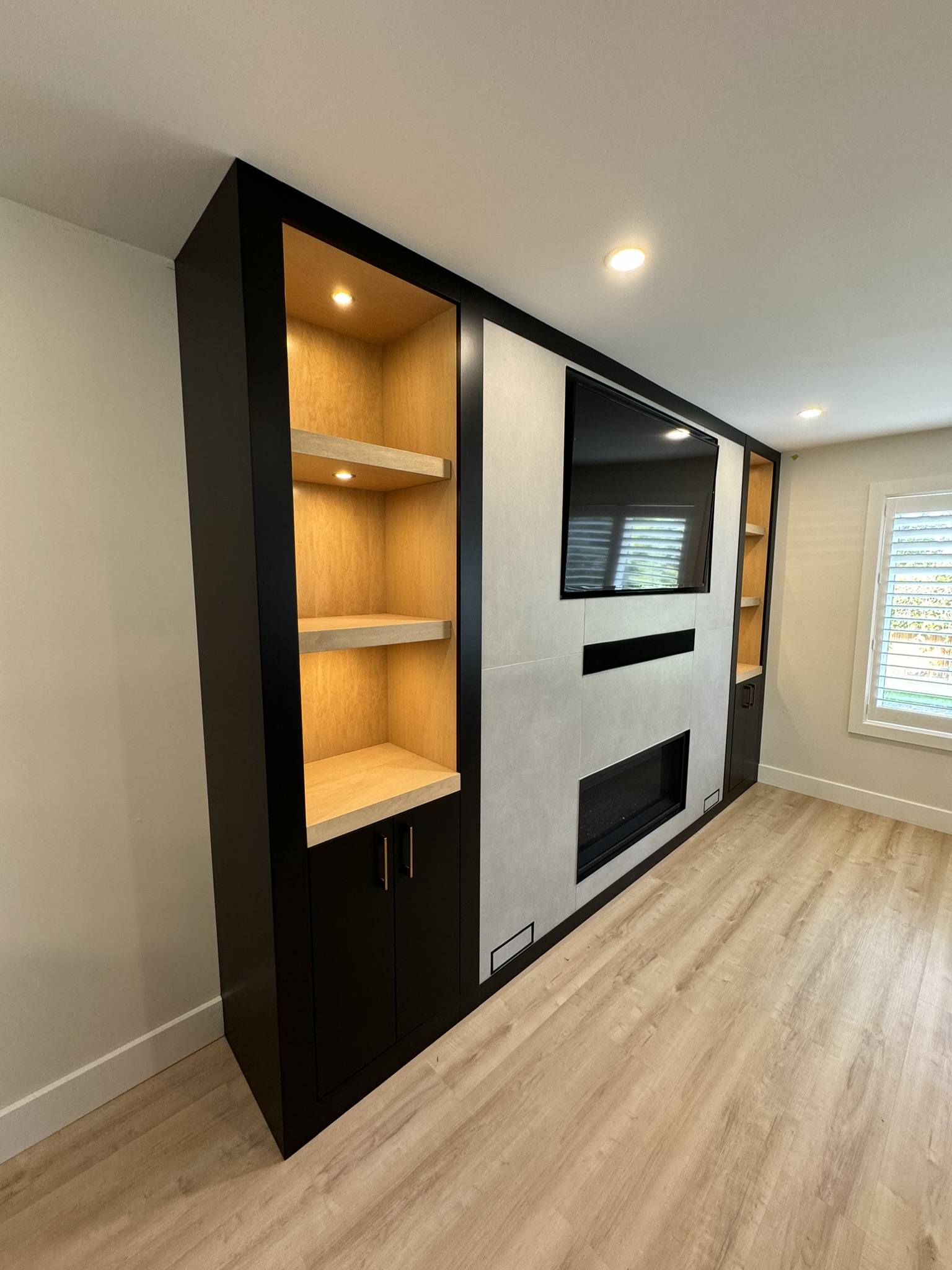 Fireplaces / View 23