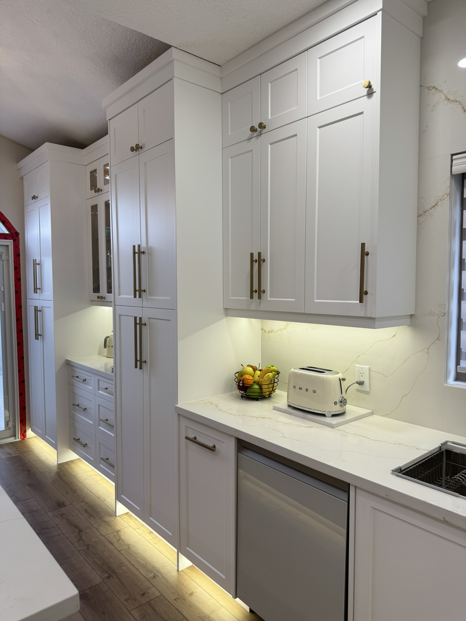 Kitchens / View 51