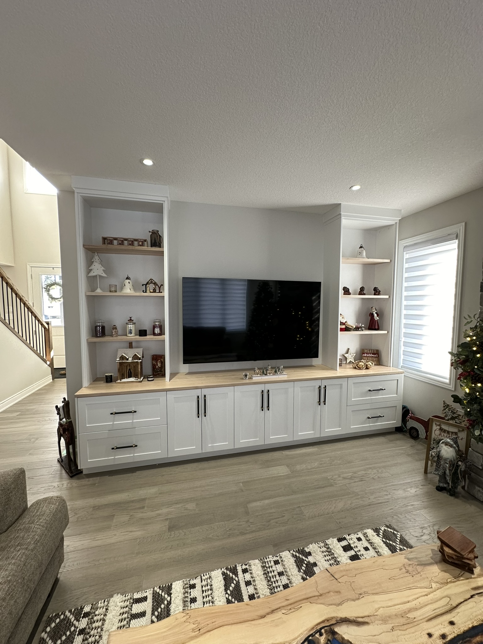 Media units / View 10
