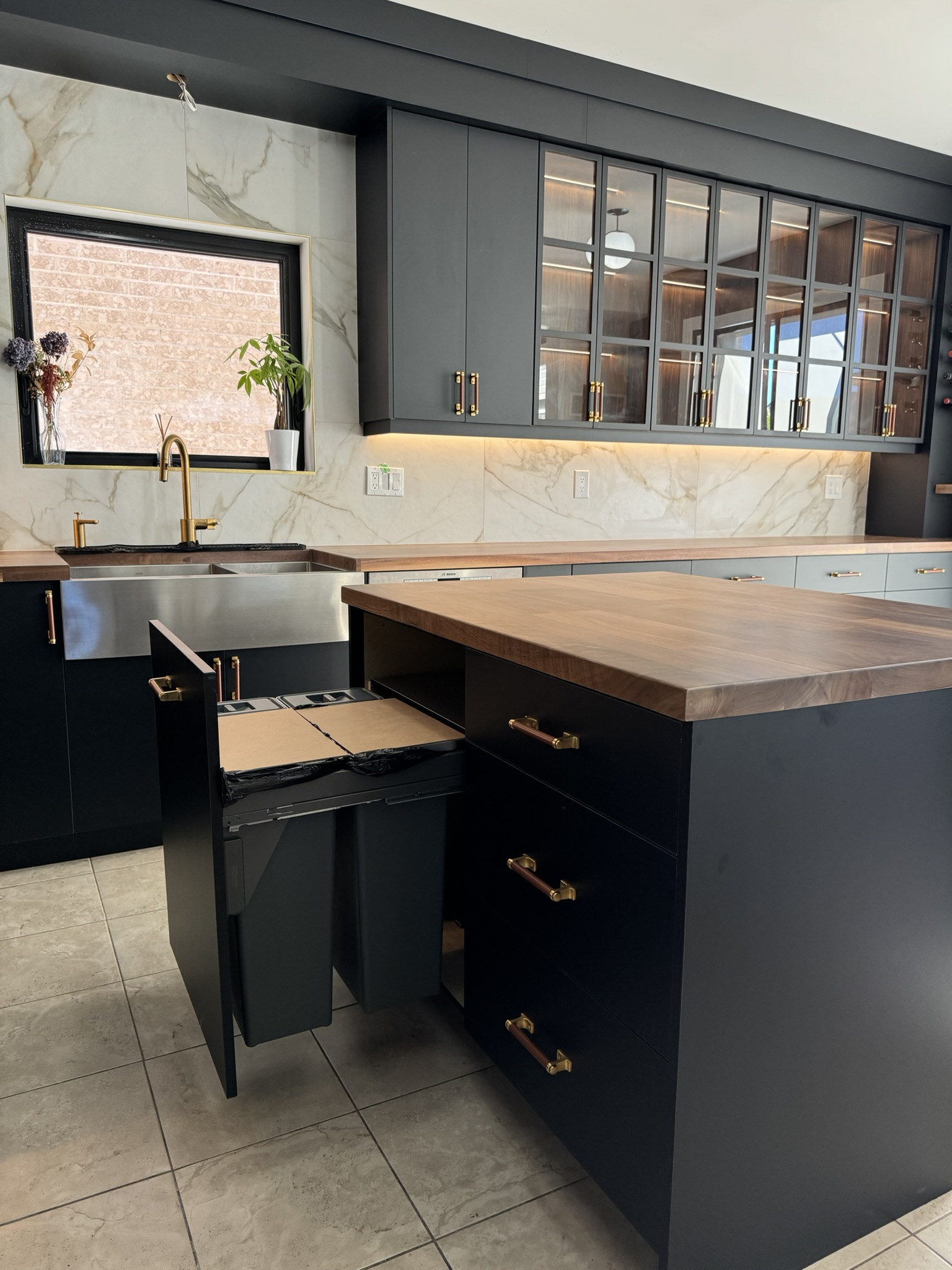 Kitchens / View 40