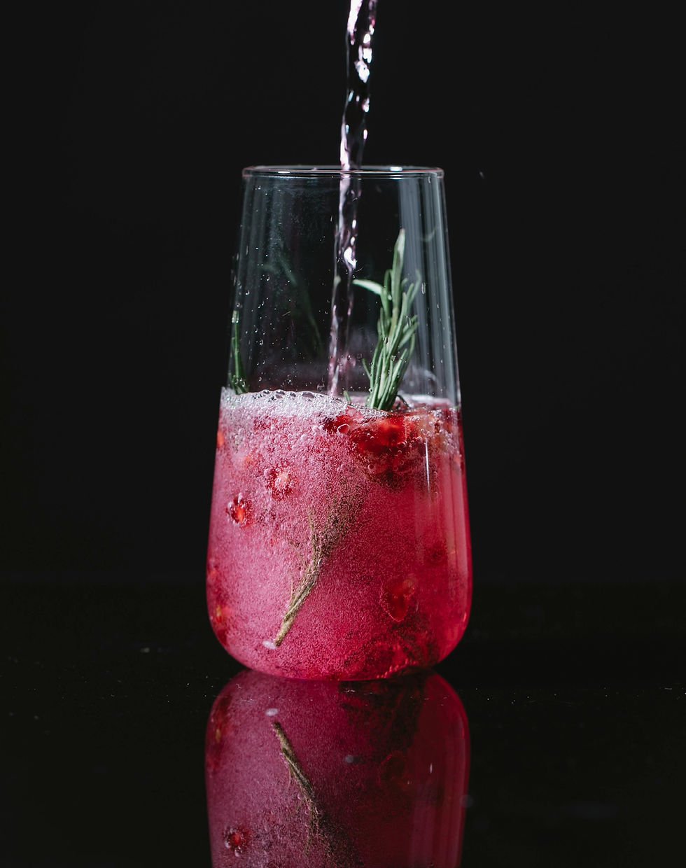 Spiced Cranberry Christmas Cocktails