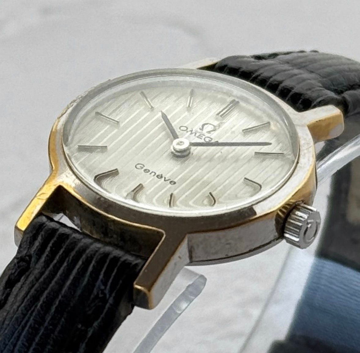 Omega geneve de cuerda manual