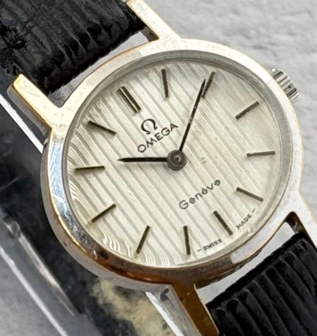 Omega geneve de cuerda manual