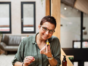 Sabrina | Hoe gebruik je essentiële olie?